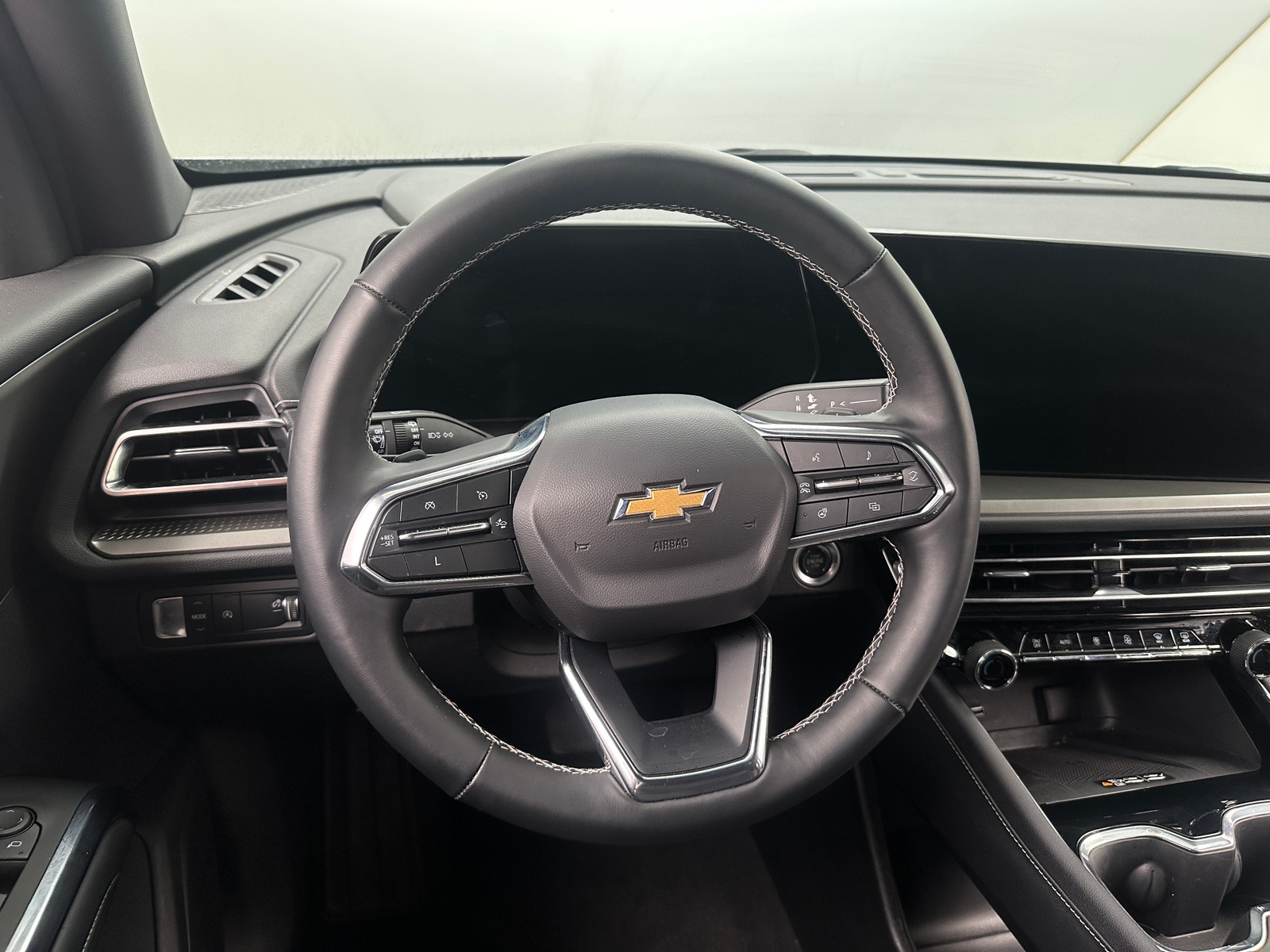 Thumbnail: 2025 Chevrolet Traverse - 5