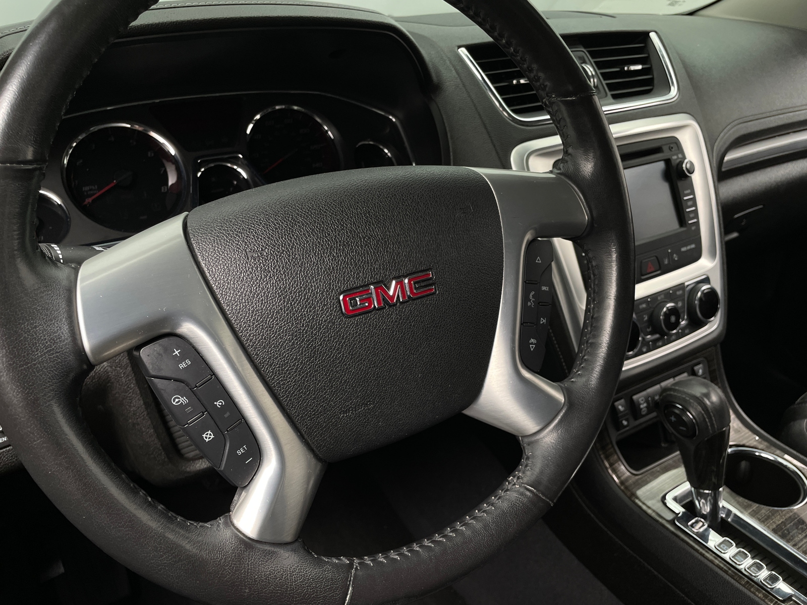 Thumbnail: 2017 GMC Acadia - 4