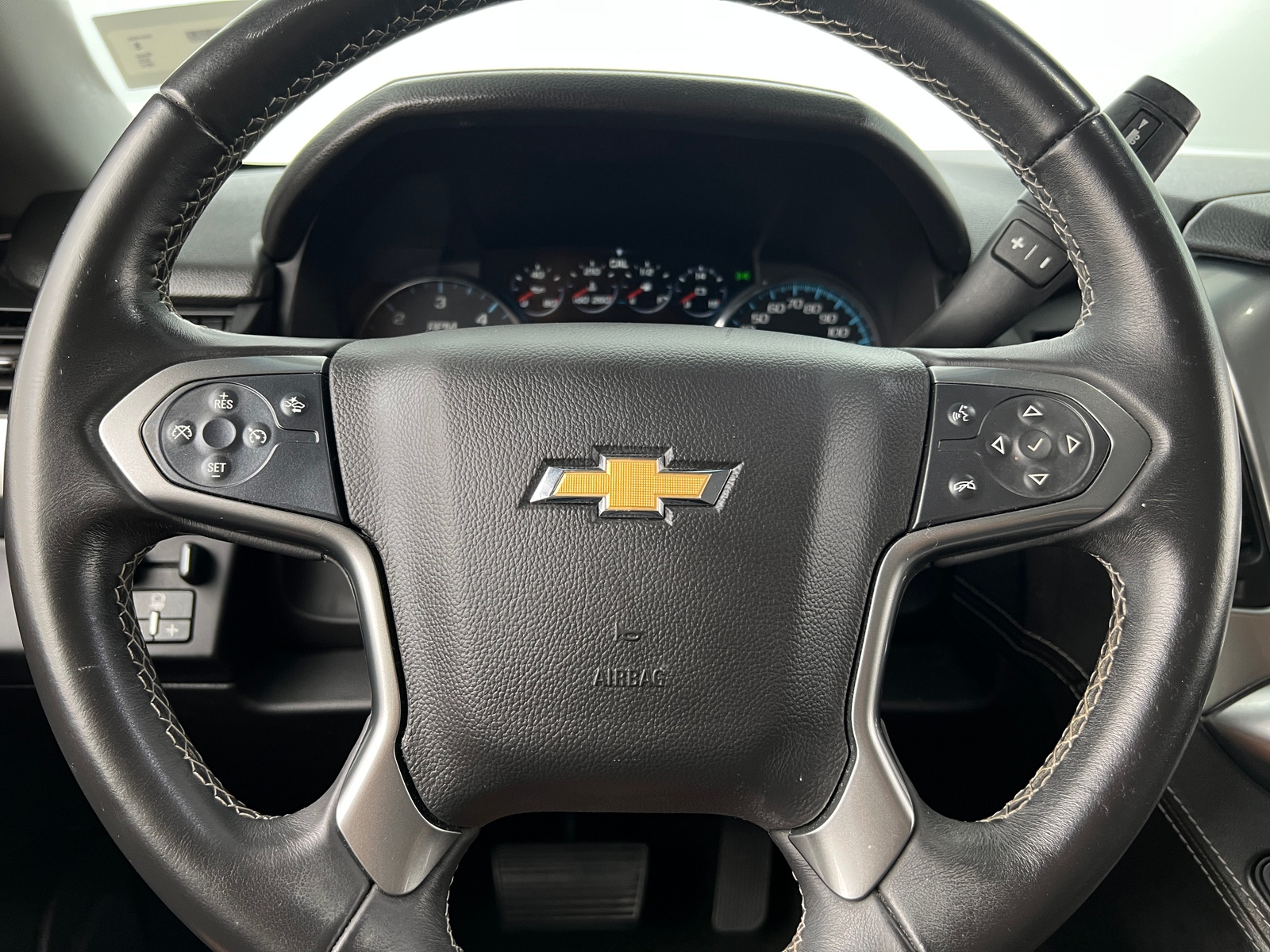 Thumbnail: 2017 Chevrolet Tahoe - 4