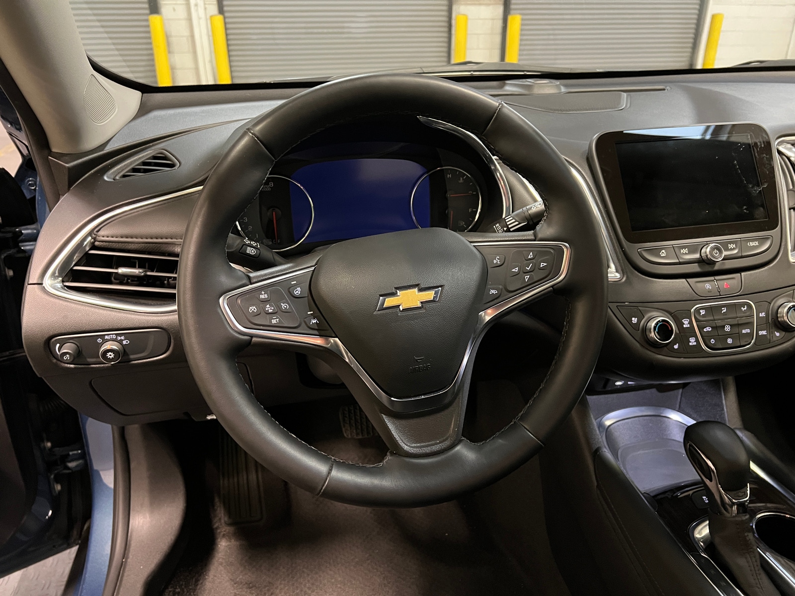 Thumbnail: 2024 Chevrolet Malibu - 4