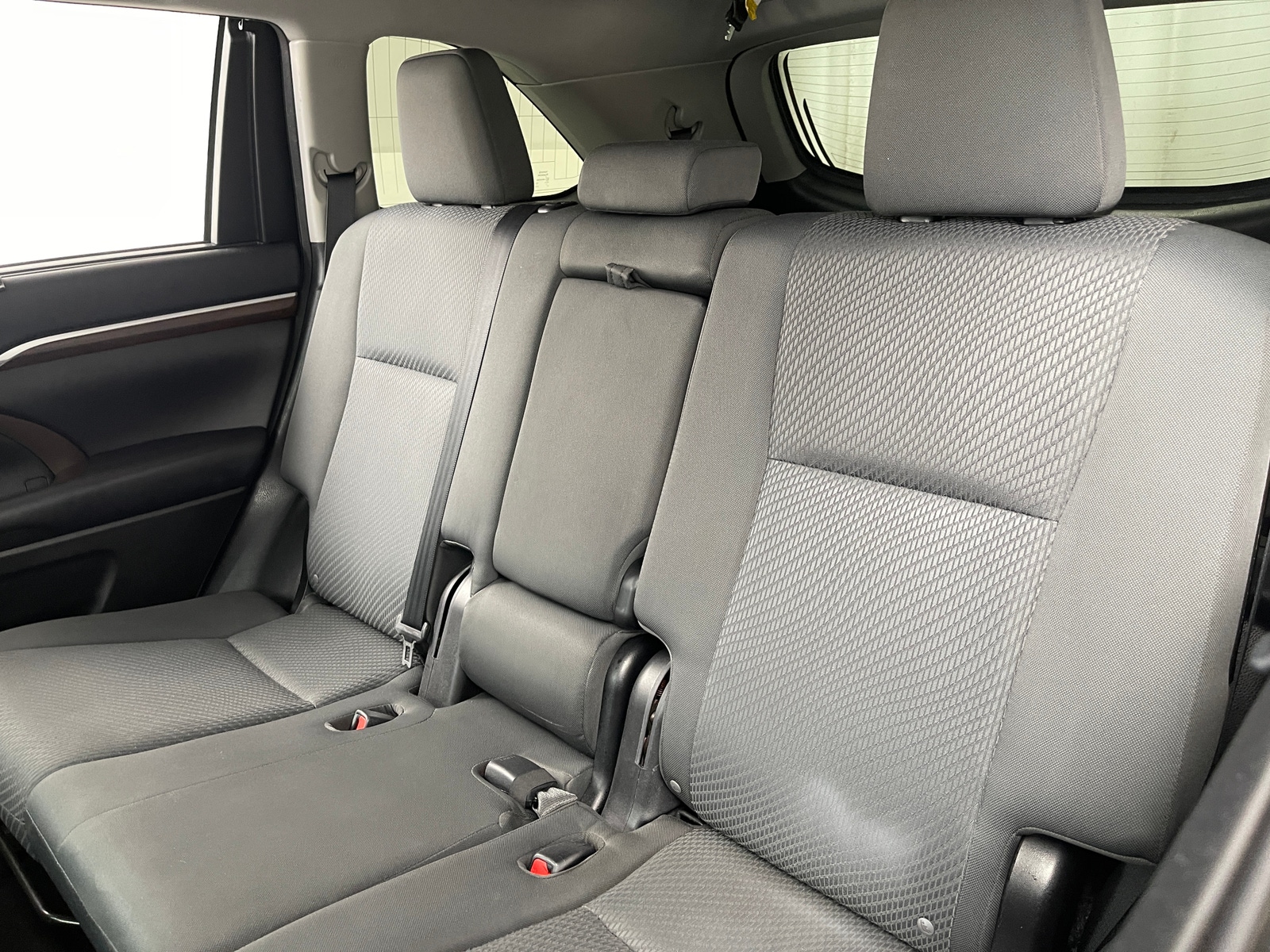 Thumbnail: 2015 Toyota Highlander - 6