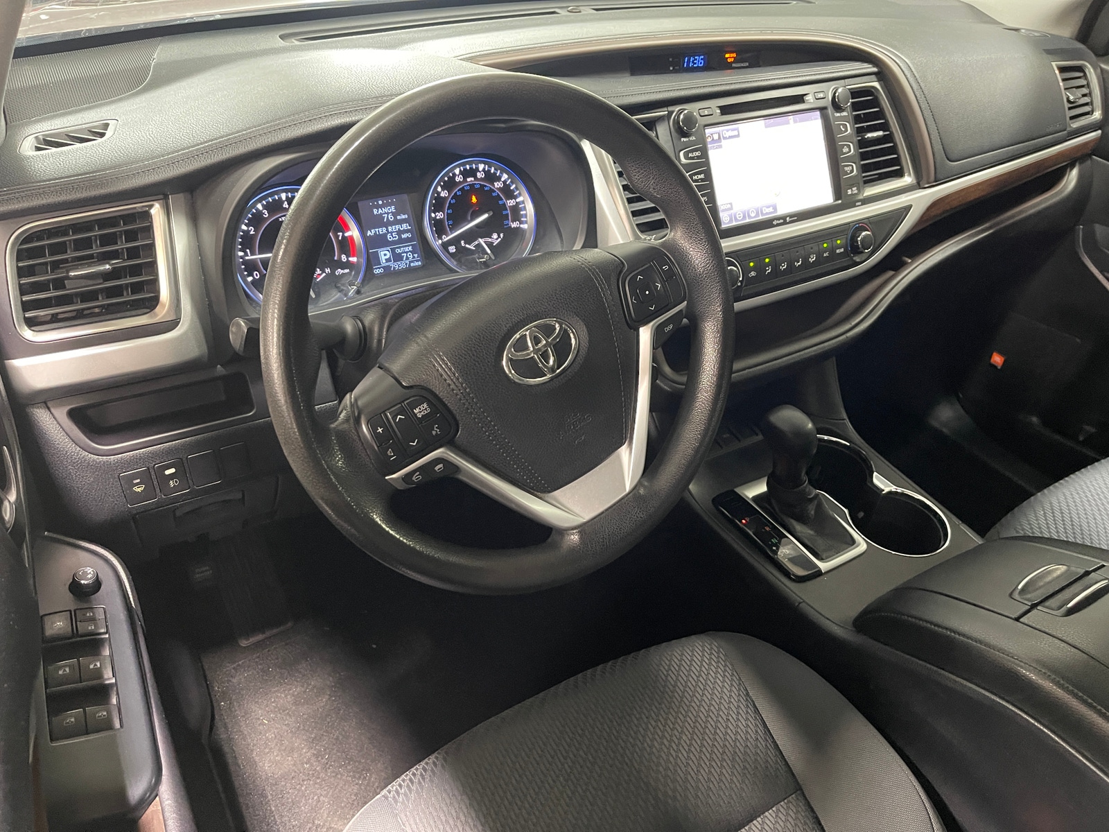 Thumbnail: 2015 Toyota Highlander - 3