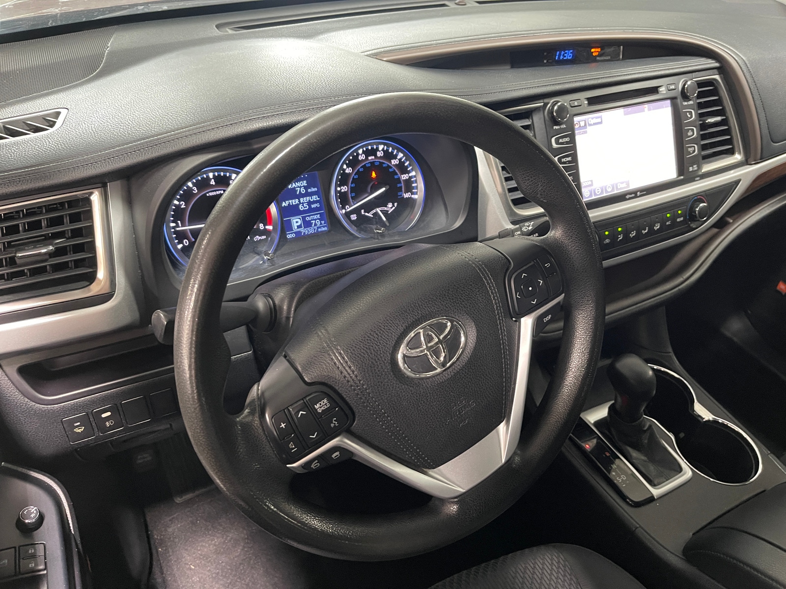 Thumbnail: 2015 Toyota Highlander - 5