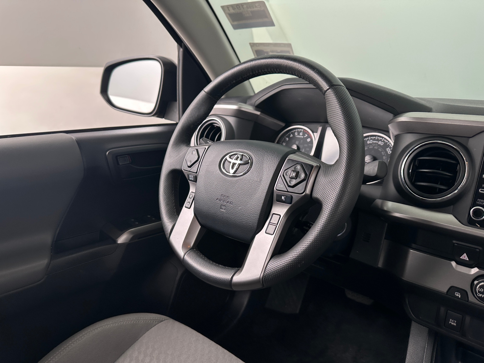 Thumbnail: 2020 Toyota Tacoma - 5