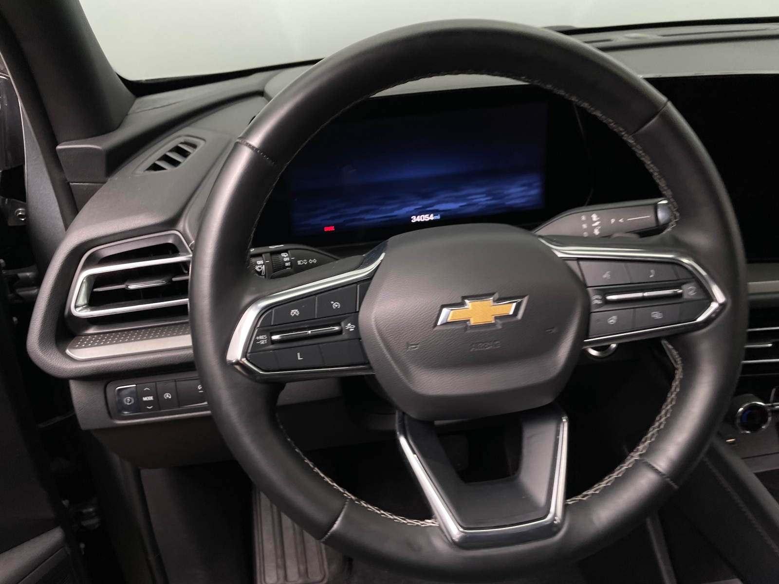 Thumbnail: 2024 Chevrolet Traverse - 5