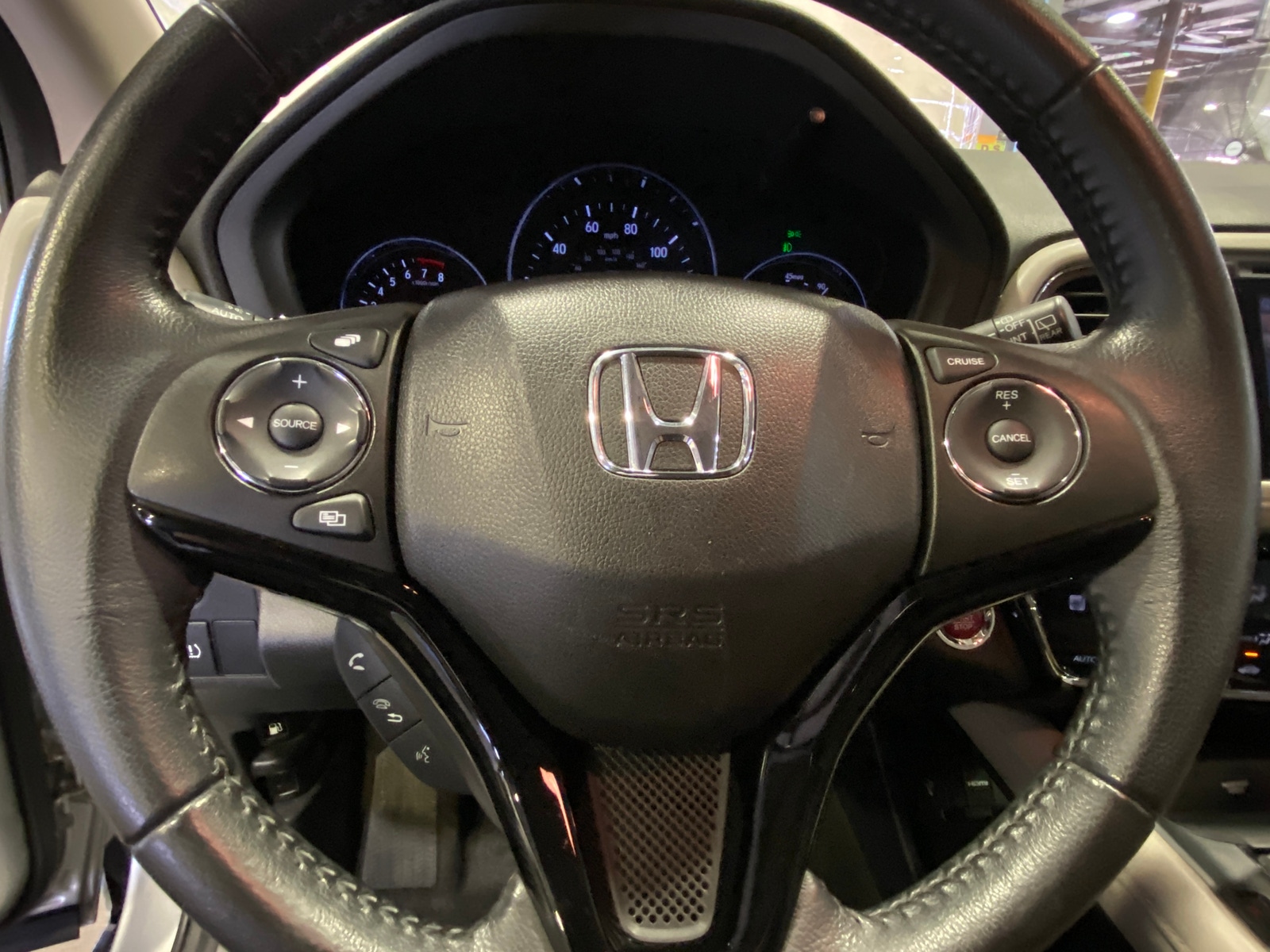 Thumbnail: 2016 Honda HR-V - 4
