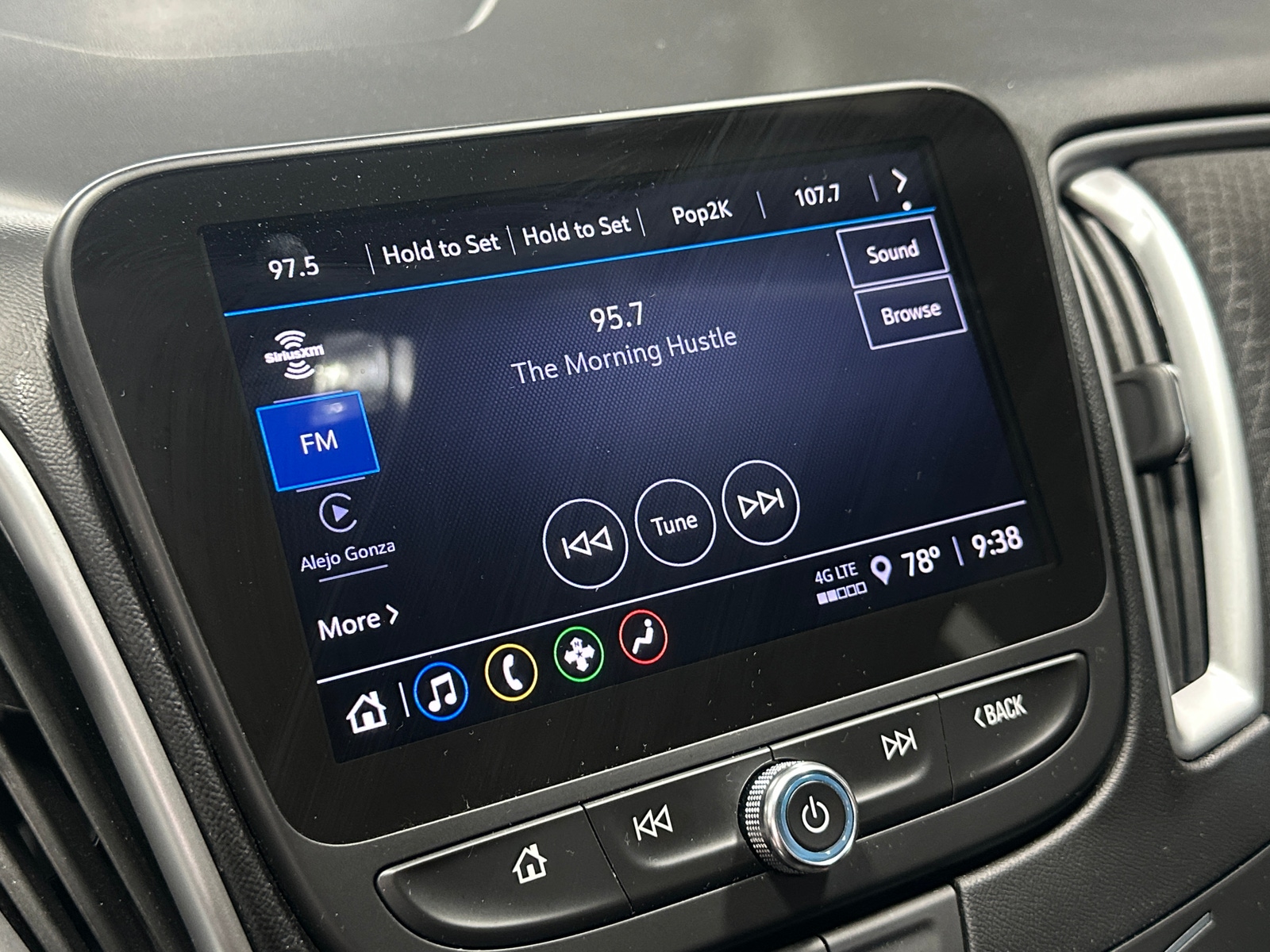 Thumbnail: 2024 Chevrolet Malibu - 4