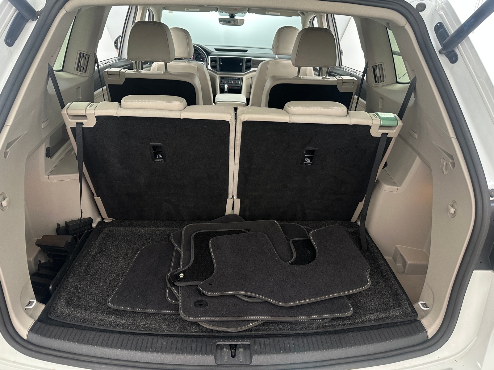 Thumbnail: 2021 Volkswagen Atlas - 6
