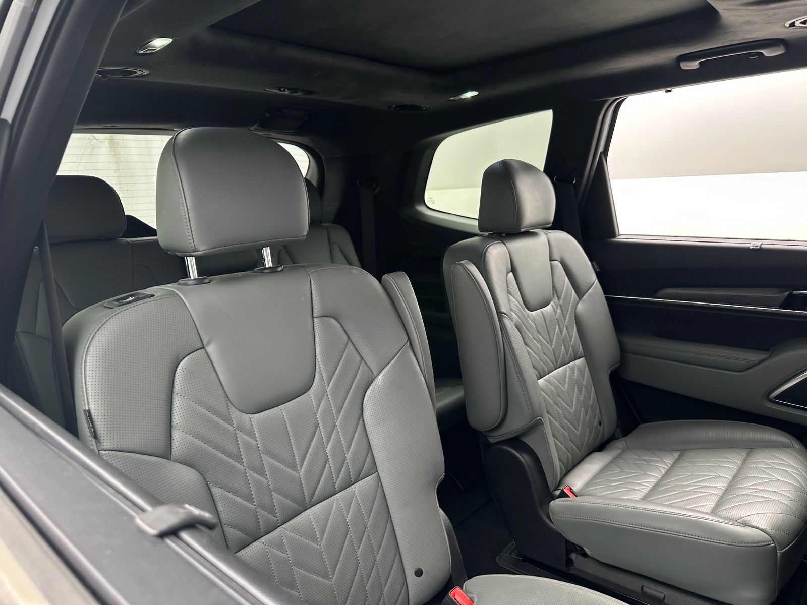 Thumbnail: 2023 Kia Telluride - 5
