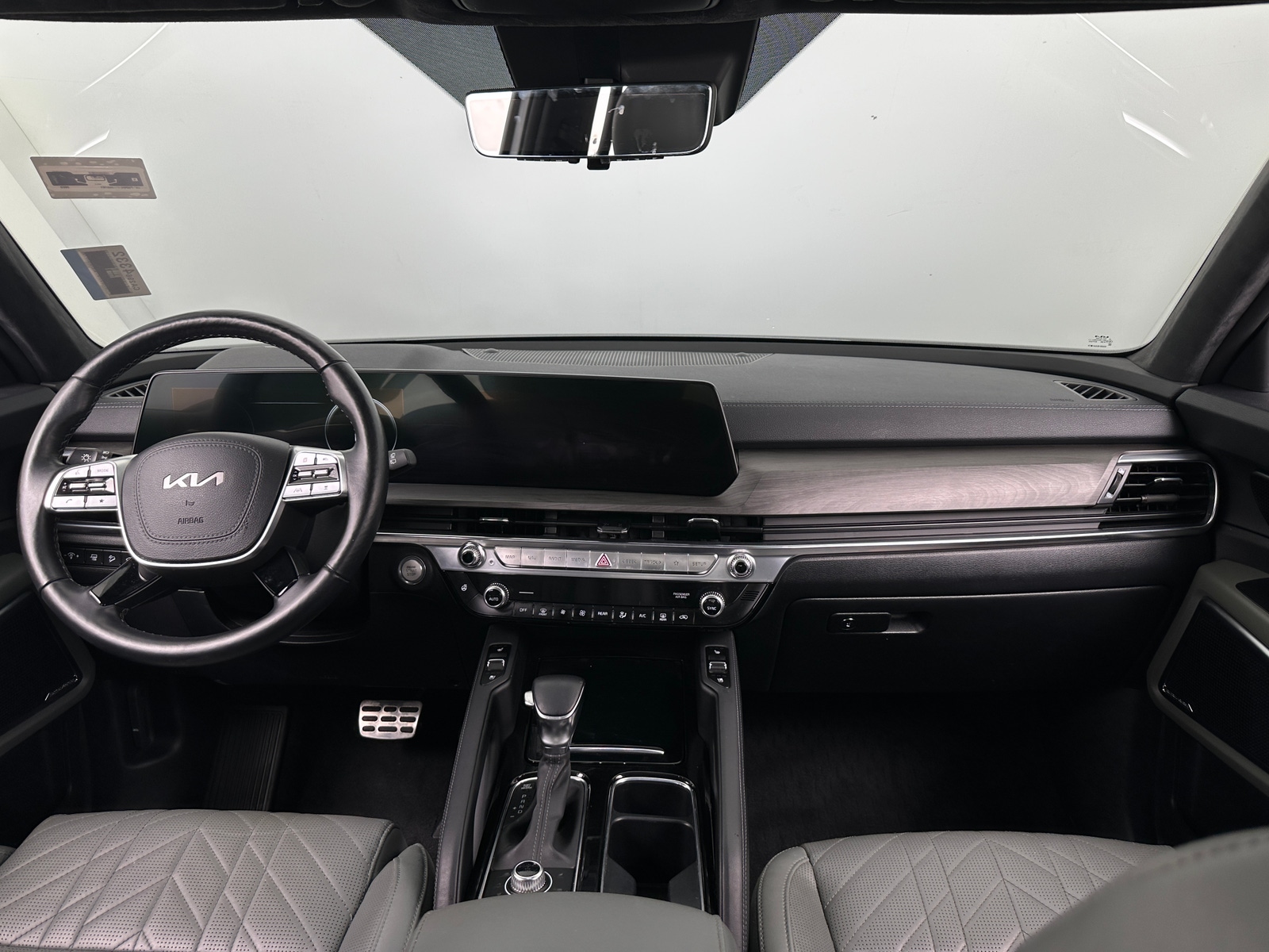 Thumbnail: 2023 Kia Telluride - 2