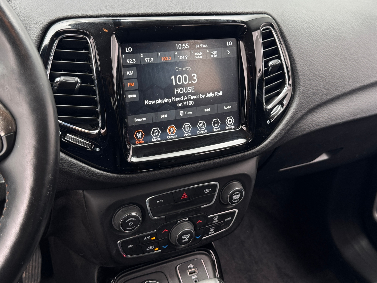 Thumbnail: 2018 Jeep Compass - 3