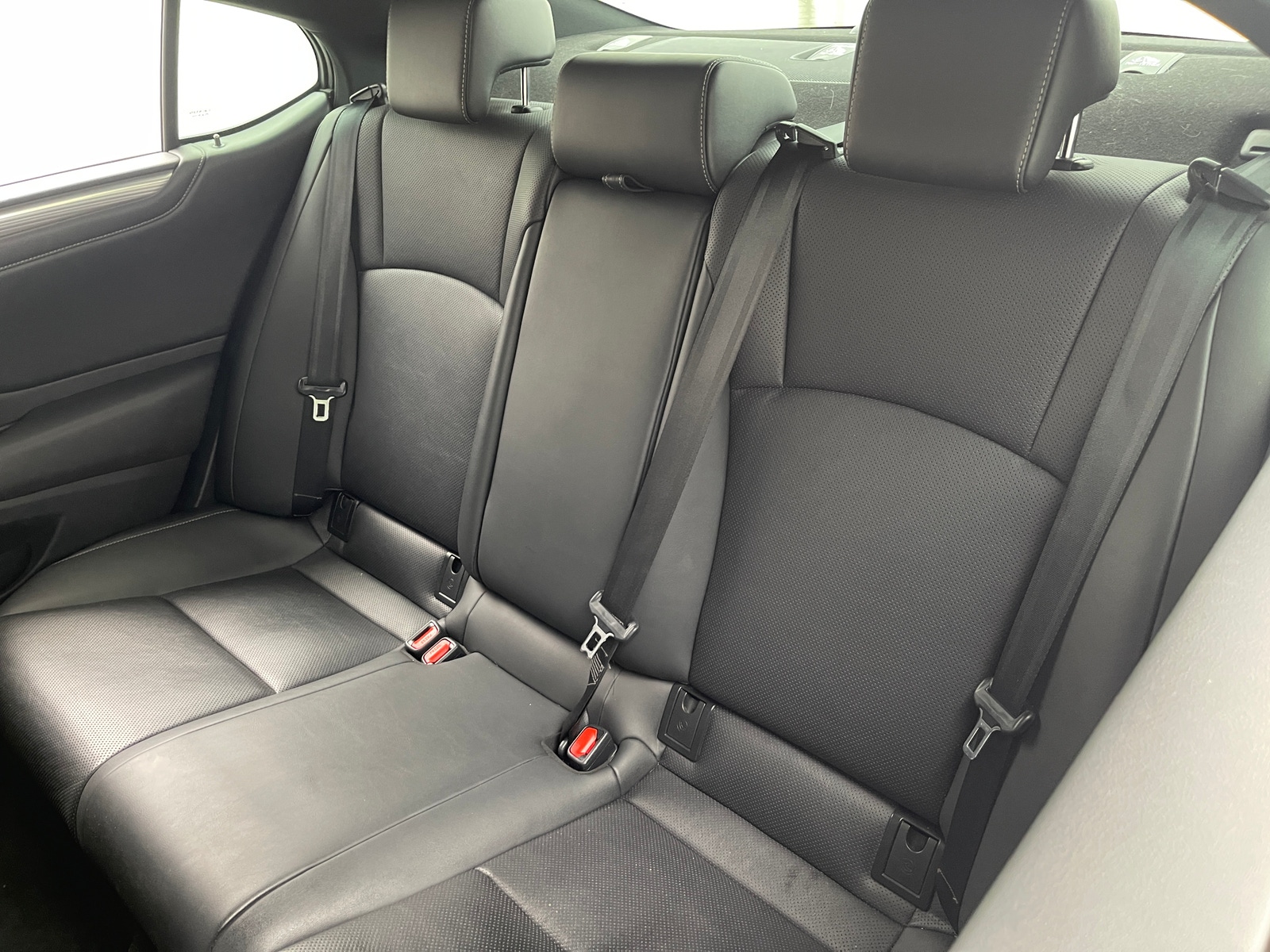 Thumbnail: 2019 Lexus ES - 6