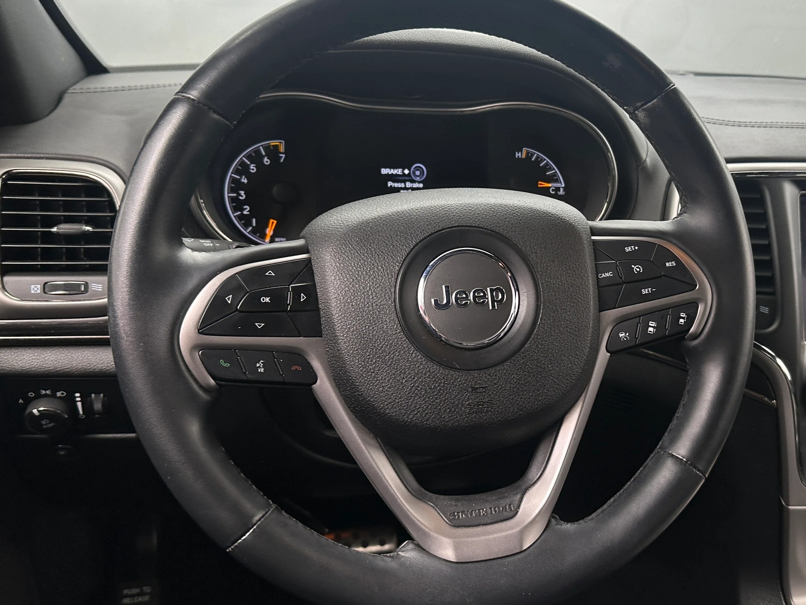 Thumbnail: 2018 Jeep Grand Cherokee - 4
