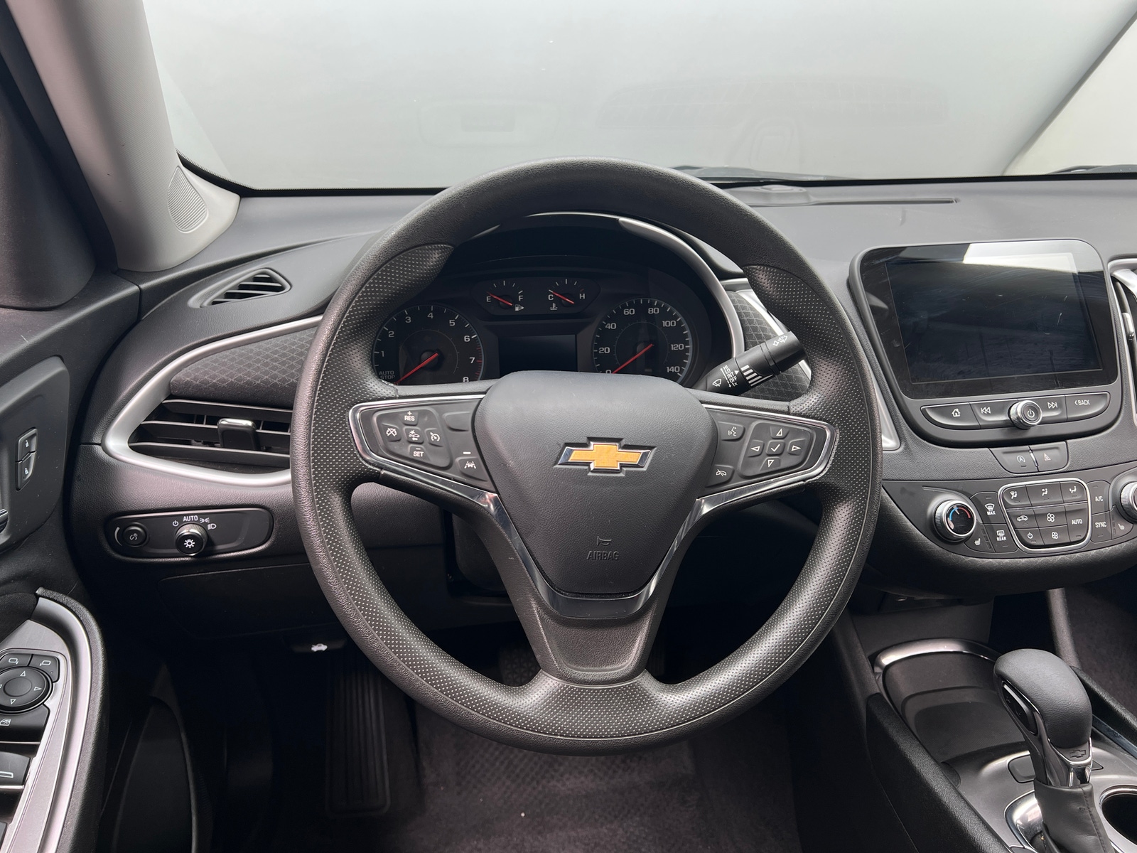Thumbnail: 2023 Chevrolet Malibu - 5