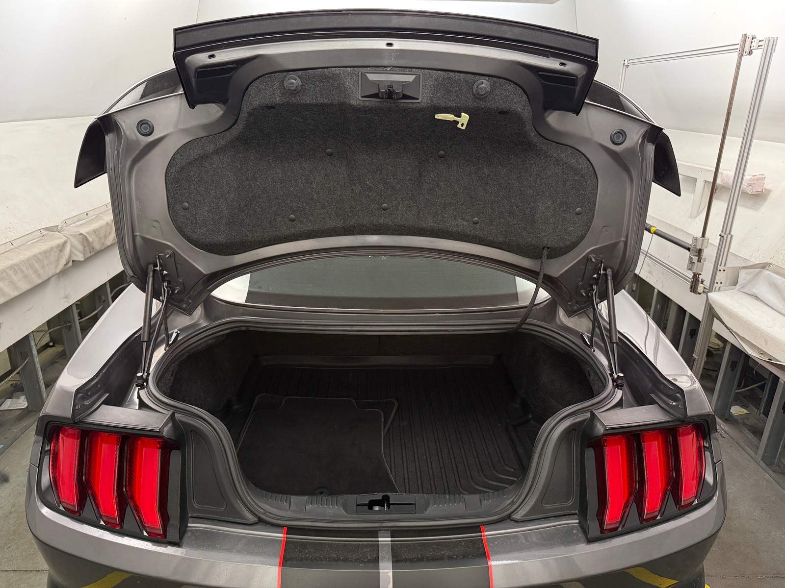 Thumbnail: 2021 Ford Mustang - 4