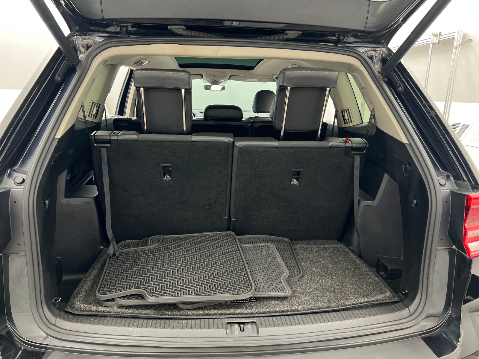 Thumbnail: 2018 Volkswagen Atlas - 6