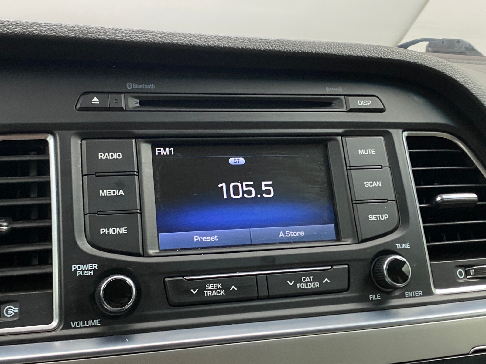 Thumbnail: 2015 Hyundai Sonata - 4