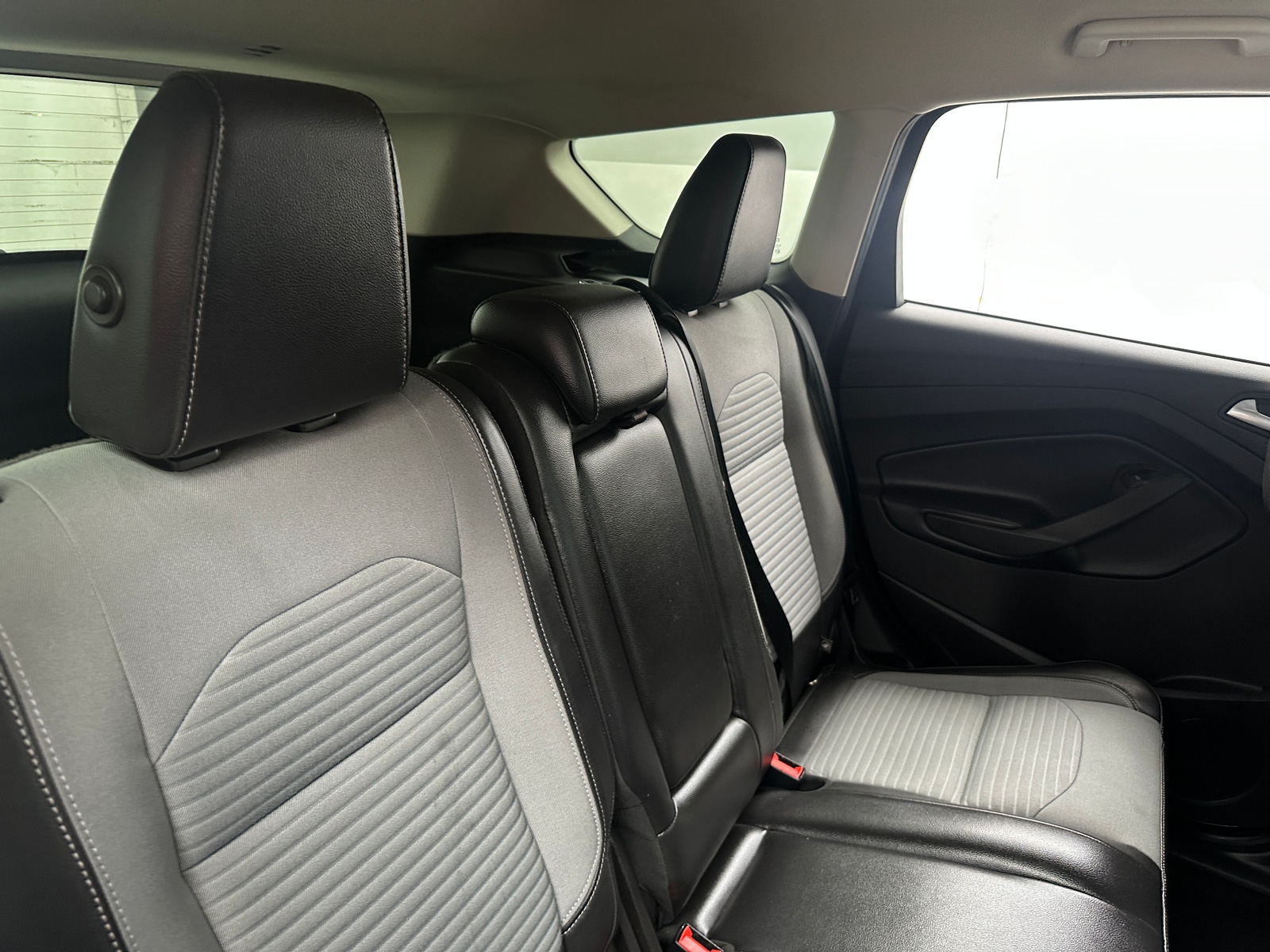 Thumbnail: 2017 Ford Escape - 6