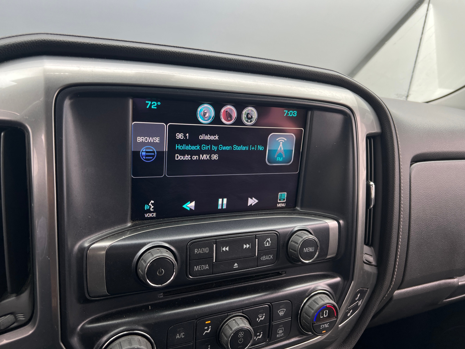 Thumbnail: 2014 Chevrolet Silverado 1500 - 3