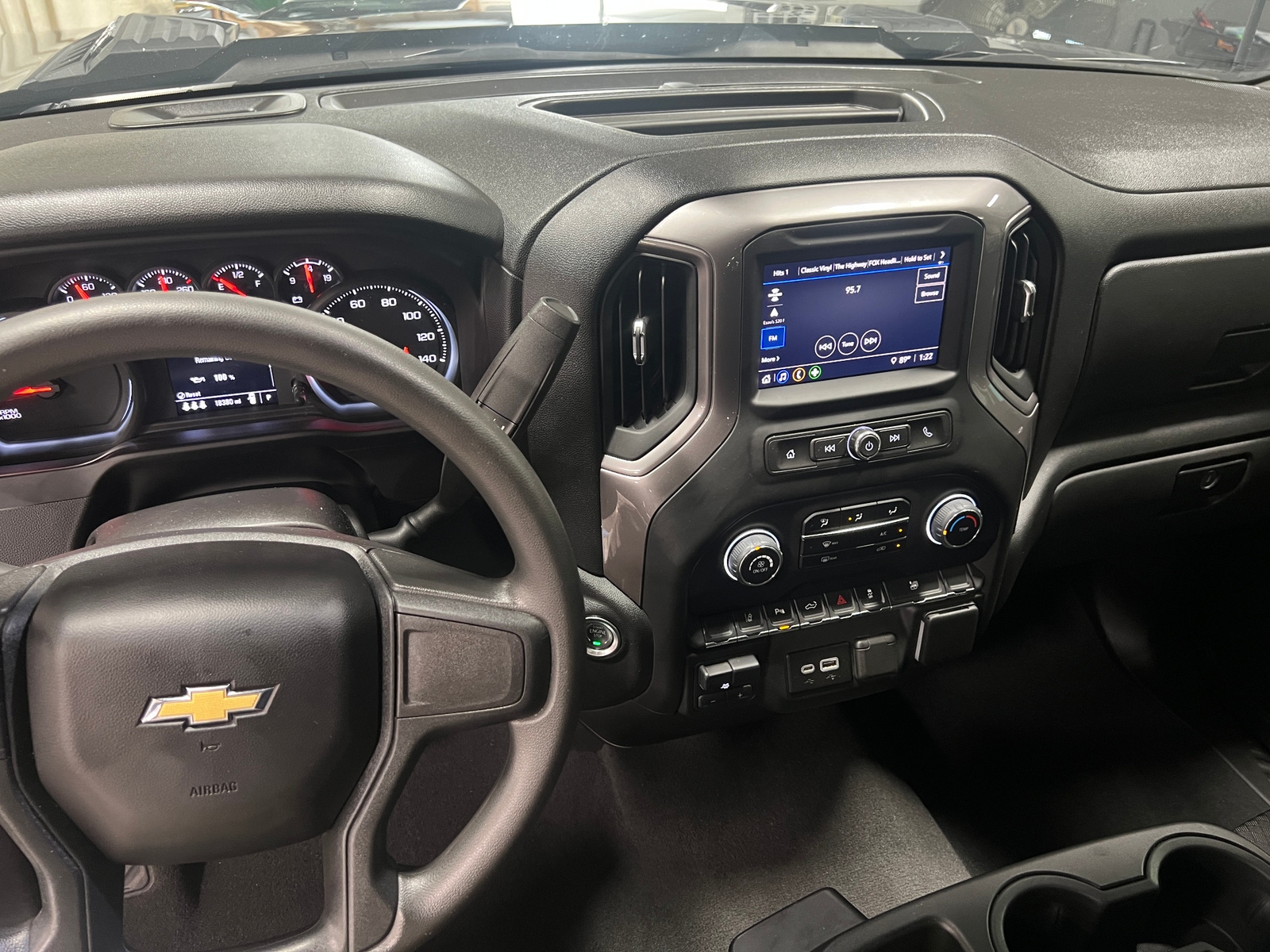 Thumbnail: 2024 Chevrolet Silverado 2500 - 3