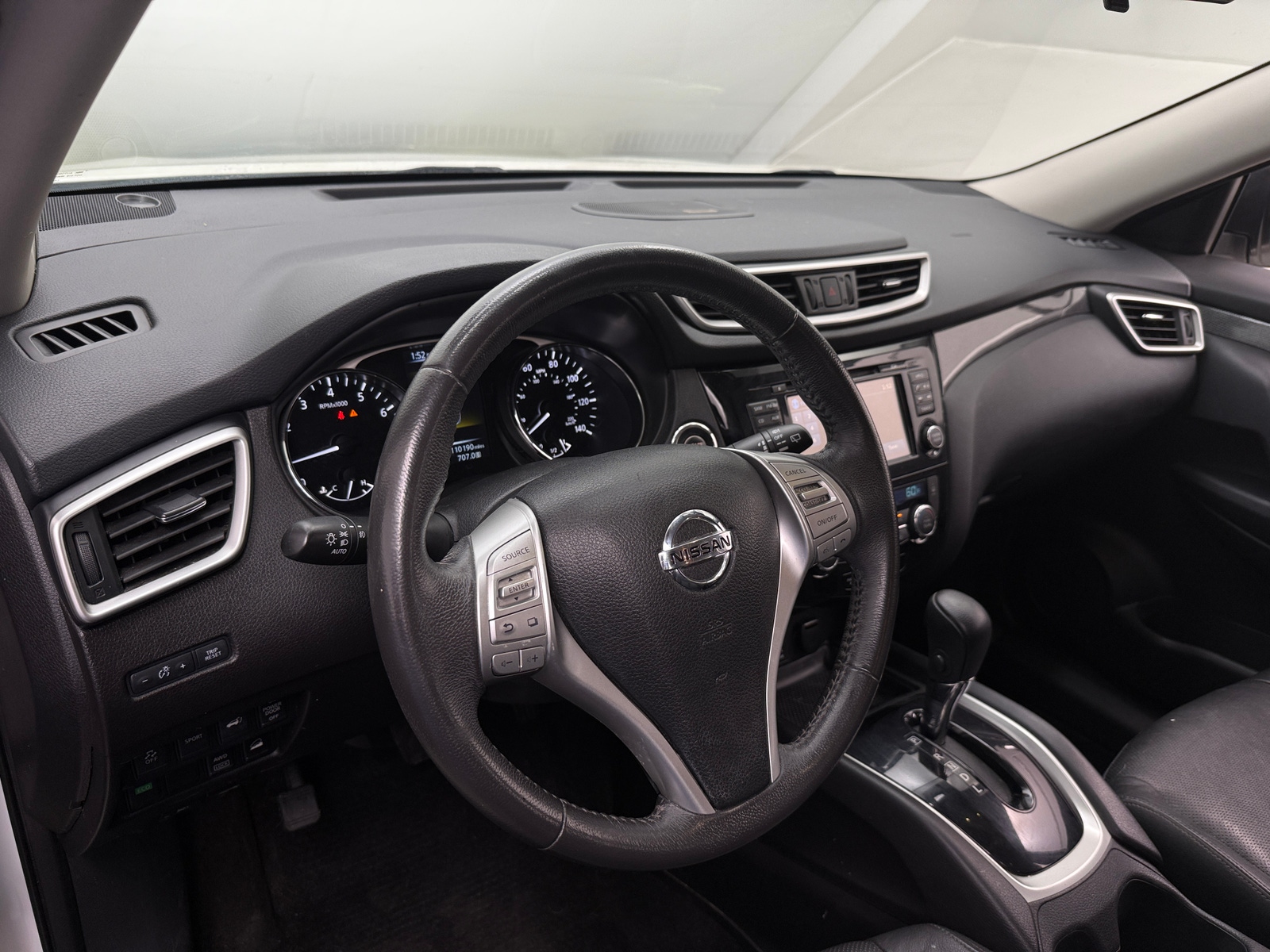 Thumbnail: 2015 Nissan Rogue - 2