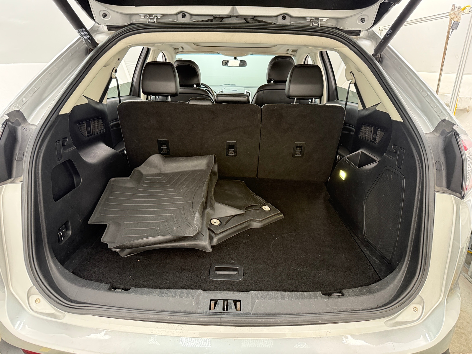 Thumbnail: 2015 Ford Edge - 6