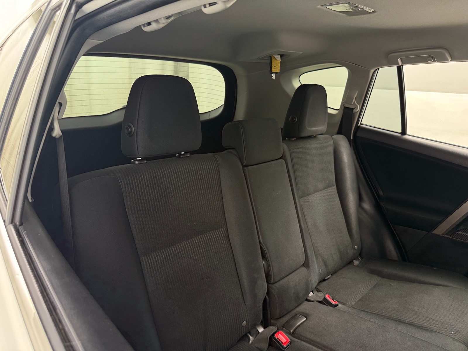 Thumbnail: 2015 Toyota RAV4 - 6