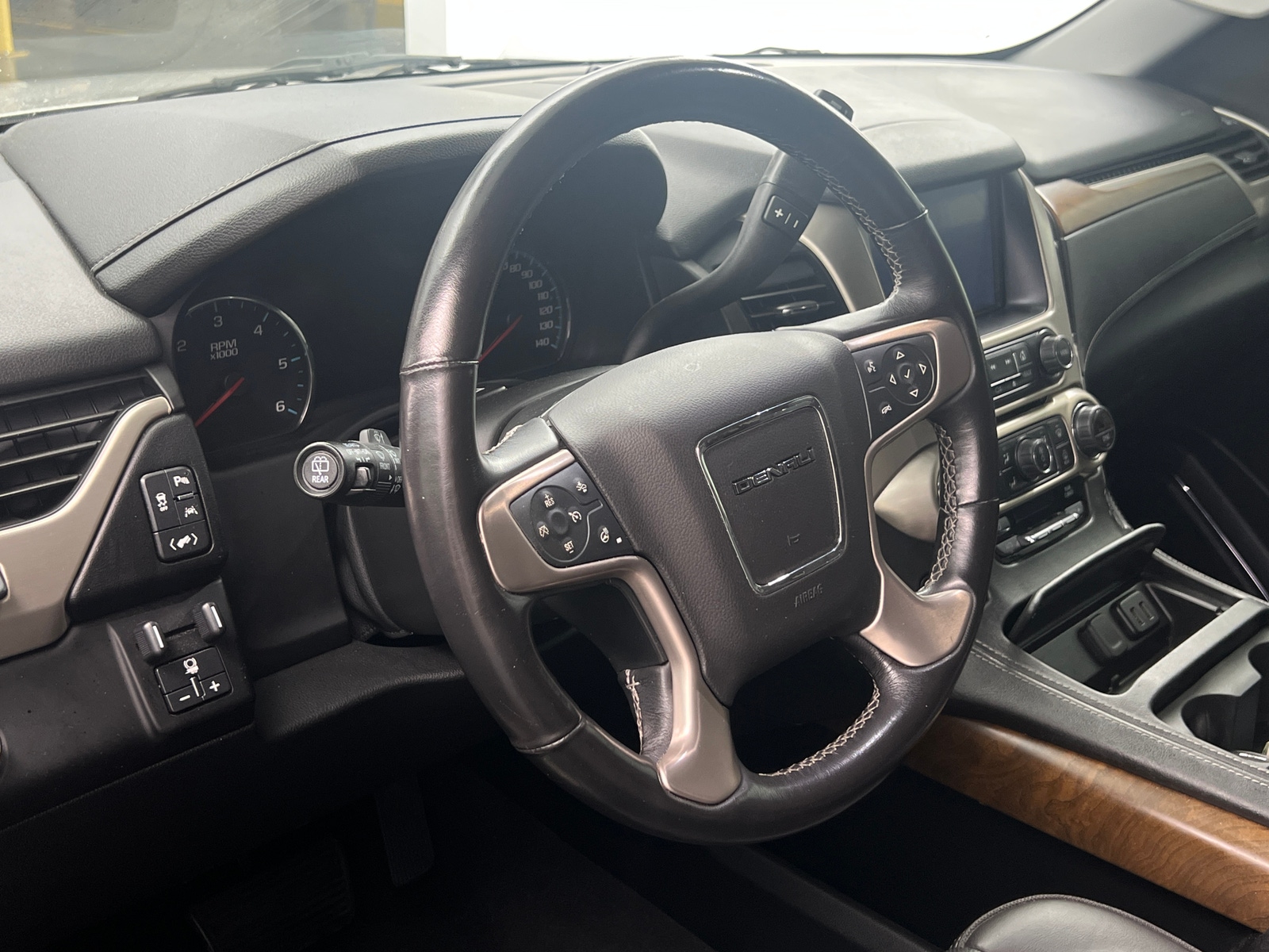 Thumbnail: 2020 GMC Yukon XL - 2