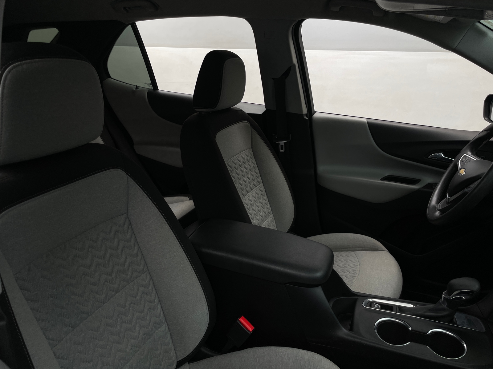 Thumbnail: 2022 Chevrolet Equinox - 2