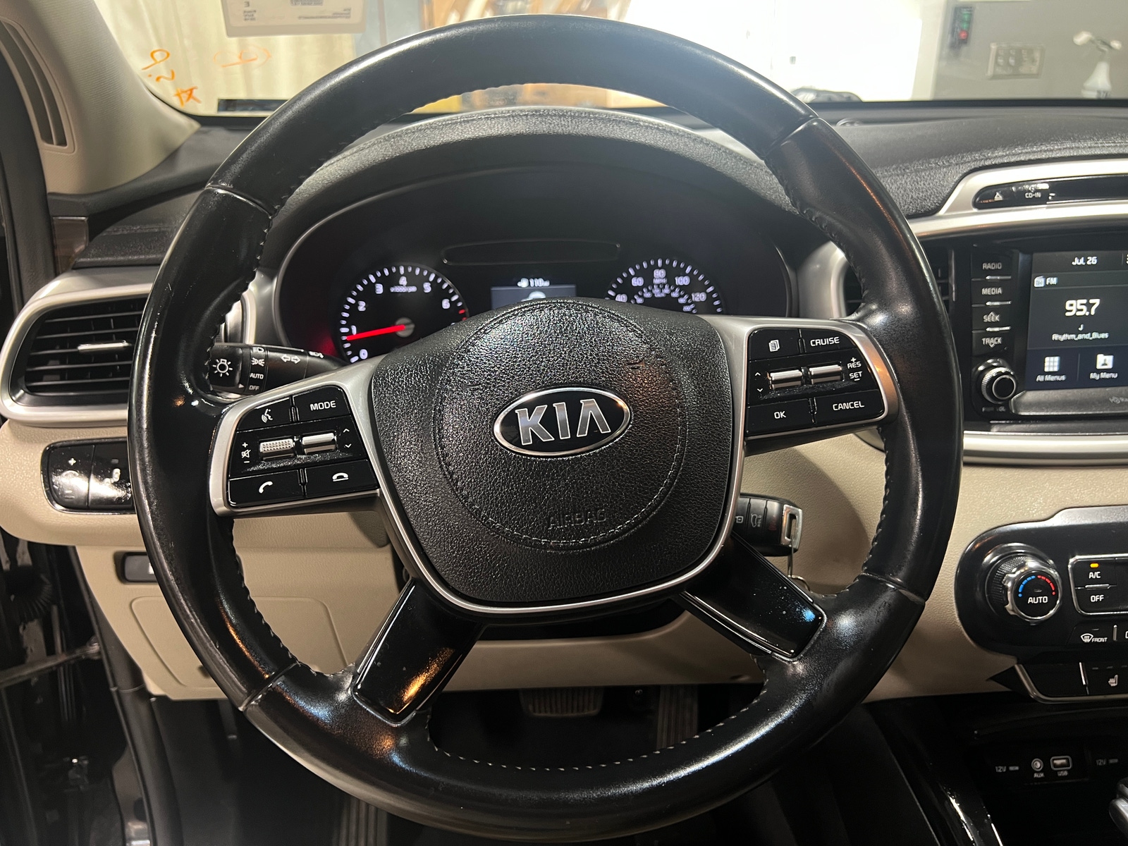 Thumbnail: 2019 Kia Sorento - 5