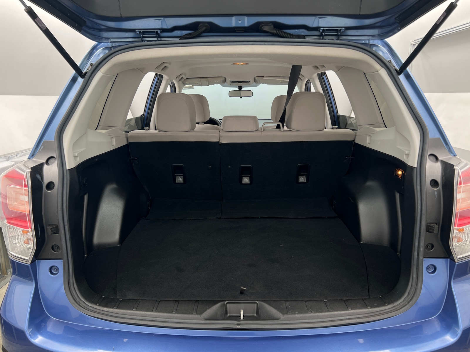 Thumbnail: 2017 Subaru Forester - 7