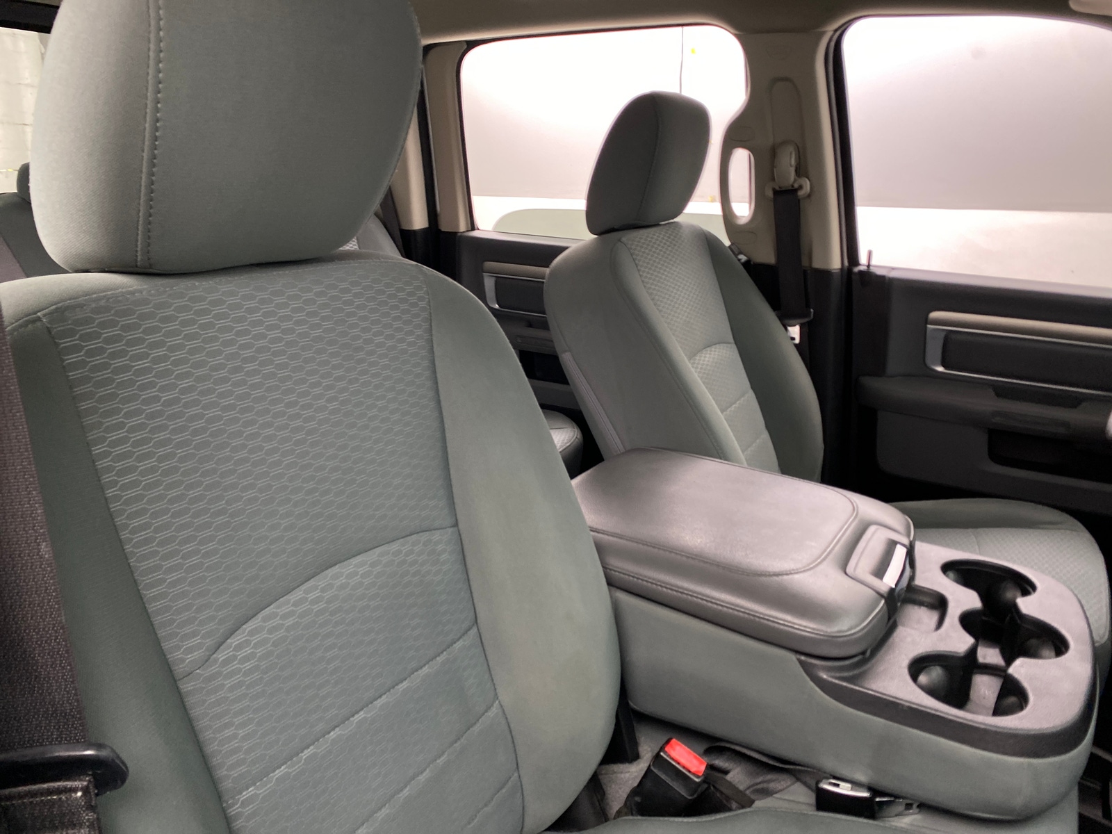 Thumbnail: 2019 RAM 1500 Classic - 2