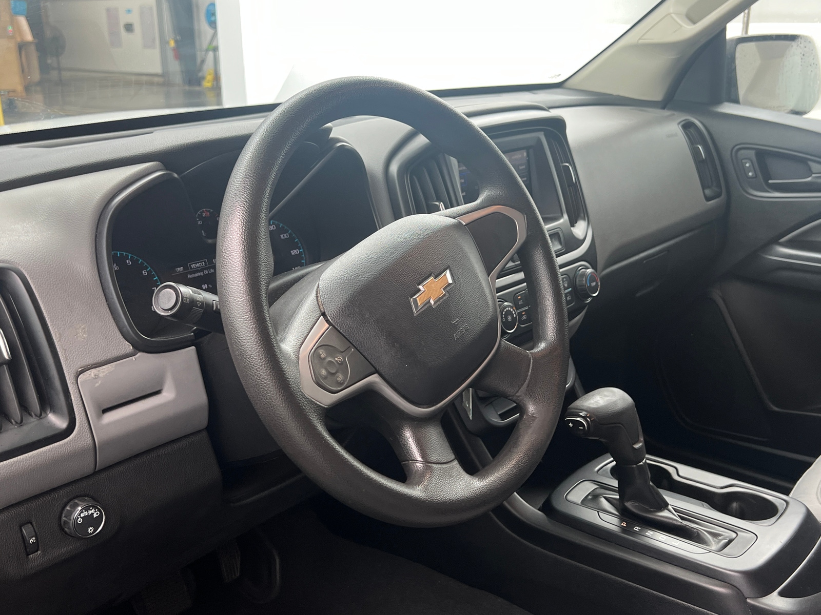 Thumbnail: 2020 Chevrolet Colorado - 3