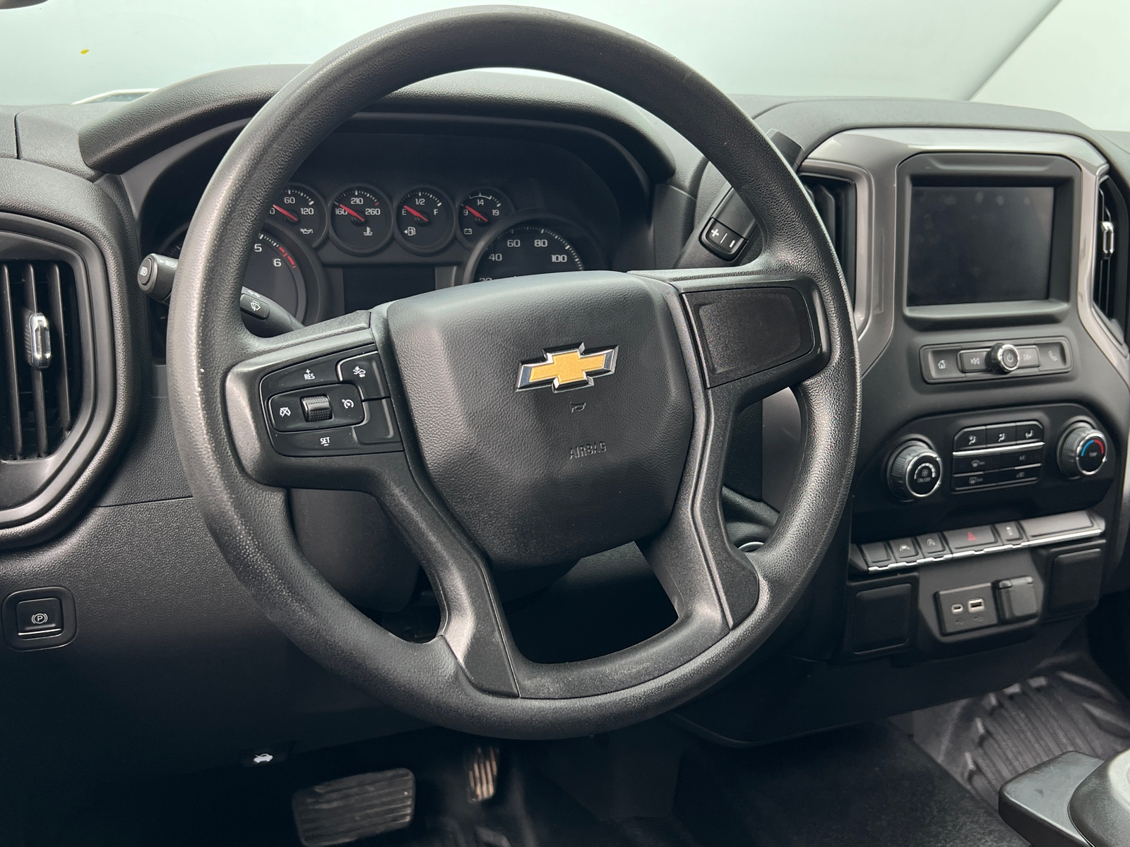 Thumbnail: 2022 Chevrolet Silverado 1500 - 4