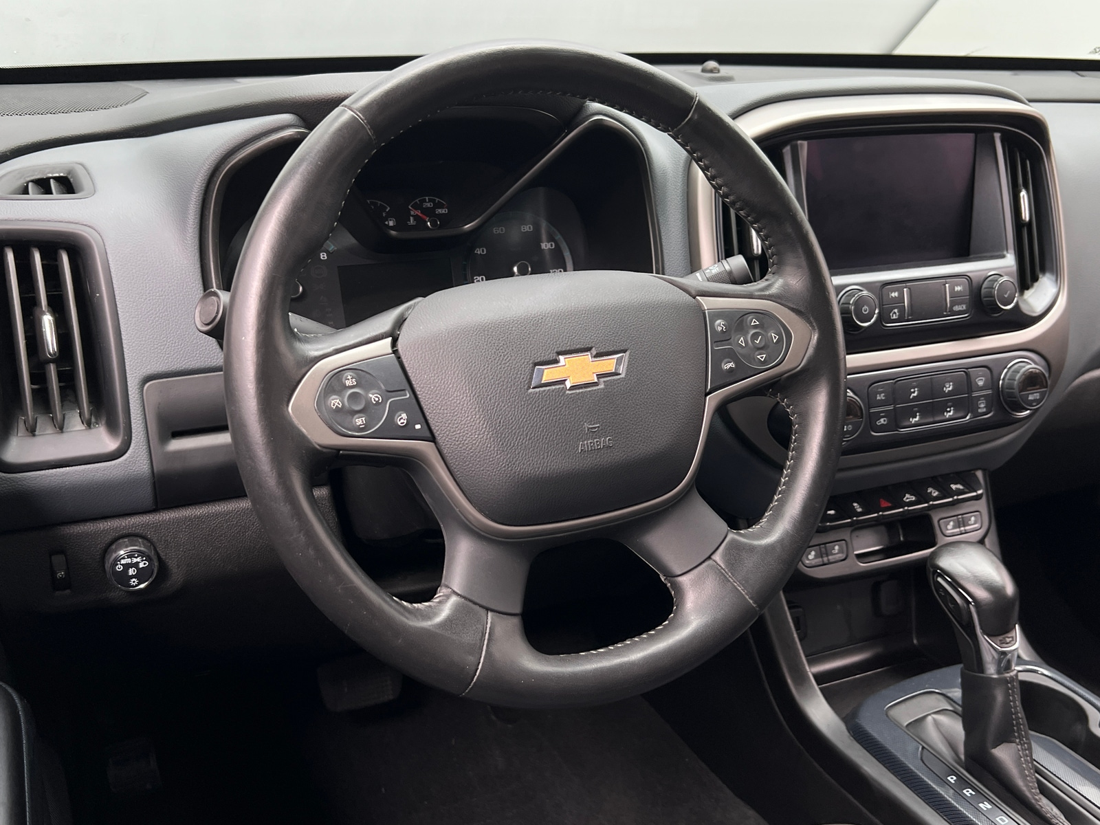 Thumbnail: 2022 Chevrolet Colorado - 5