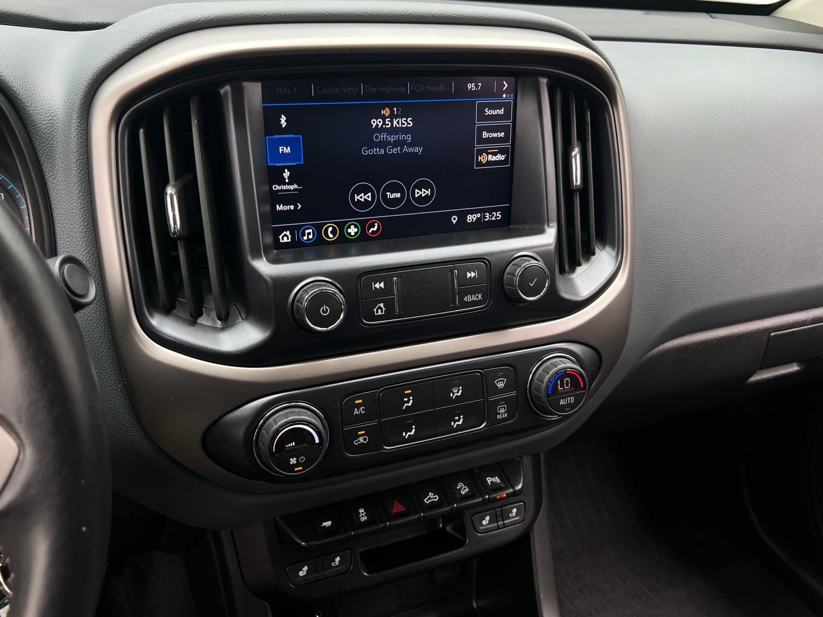 Thumbnail: 2022 Chevrolet Colorado - 4