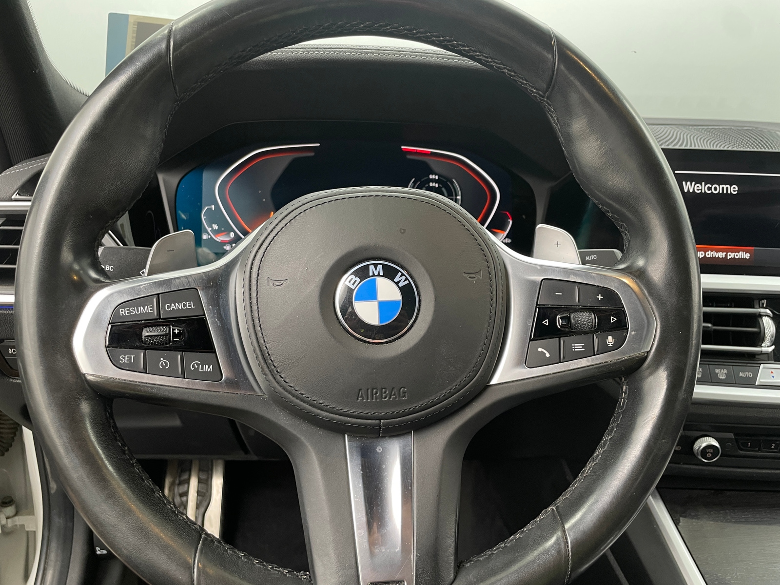 Thumbnail: 2020 BMW 3 Series - 4