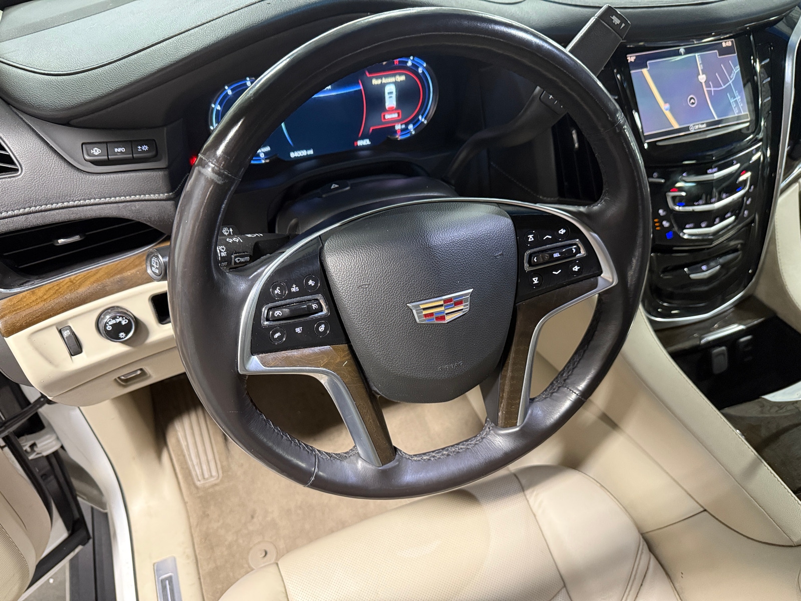 Thumbnail: 2018 Cadillac Escalade - 4
