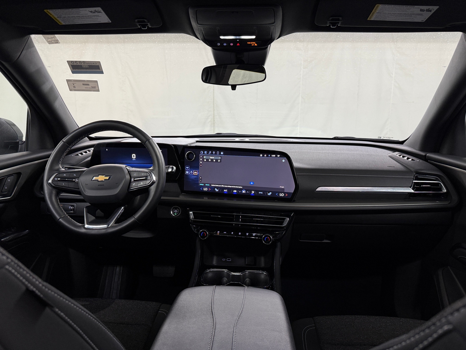 Thumbnail: 2025 Chevrolet Traverse - 3