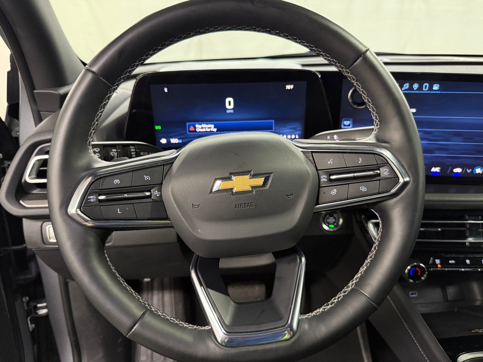 Thumbnail: 2025 Chevrolet Traverse - 5