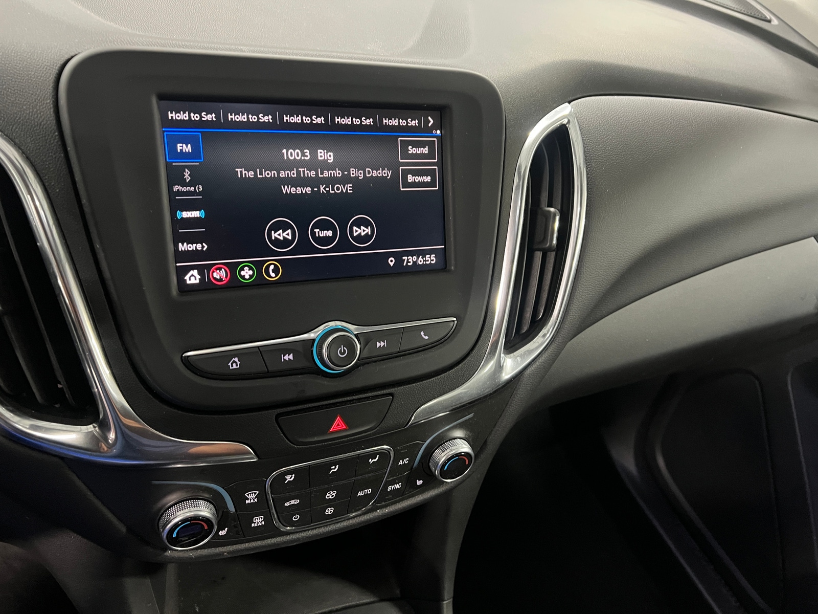 Thumbnail: 2021 Chevrolet Equinox - 4