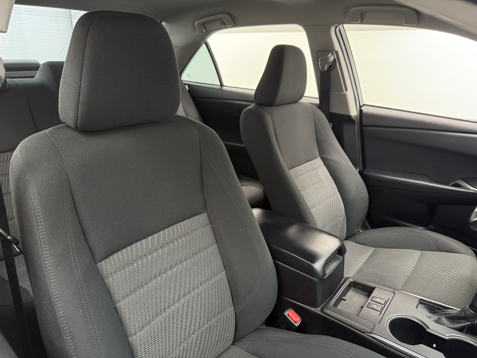 Thumbnail: 2016 Toyota Camry - 2