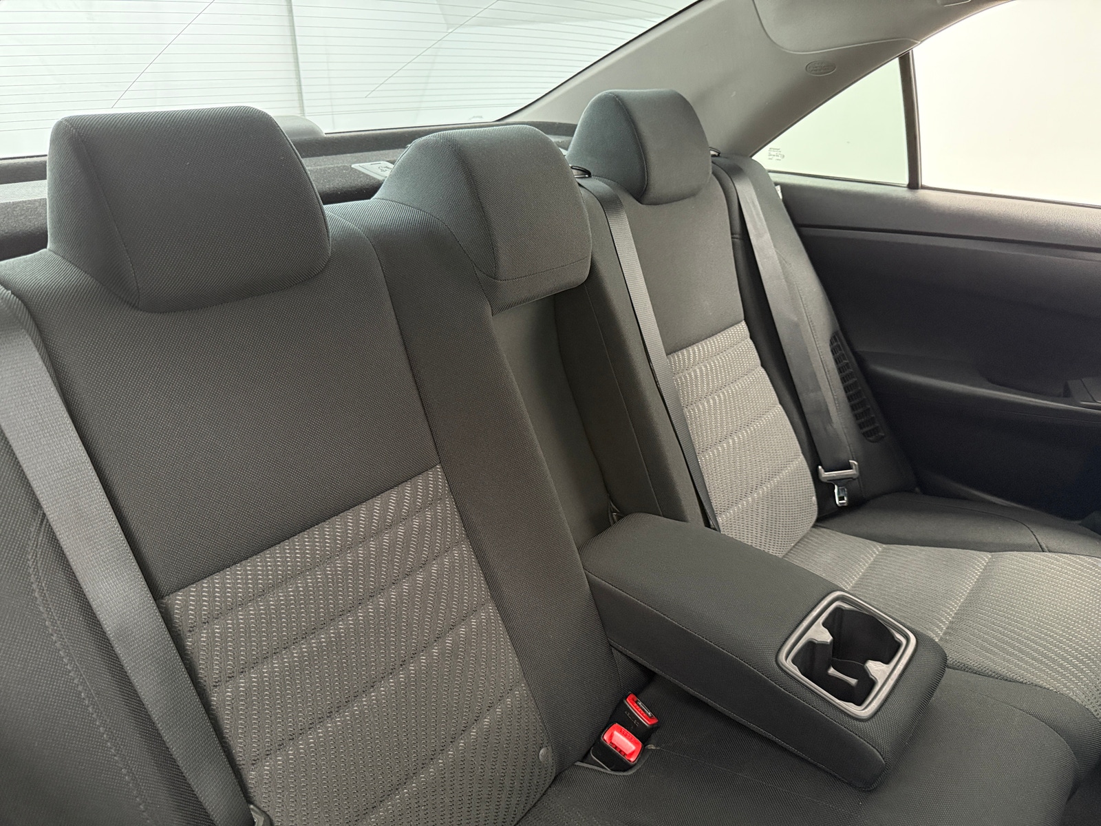 Thumbnail: 2016 Toyota Camry - 6