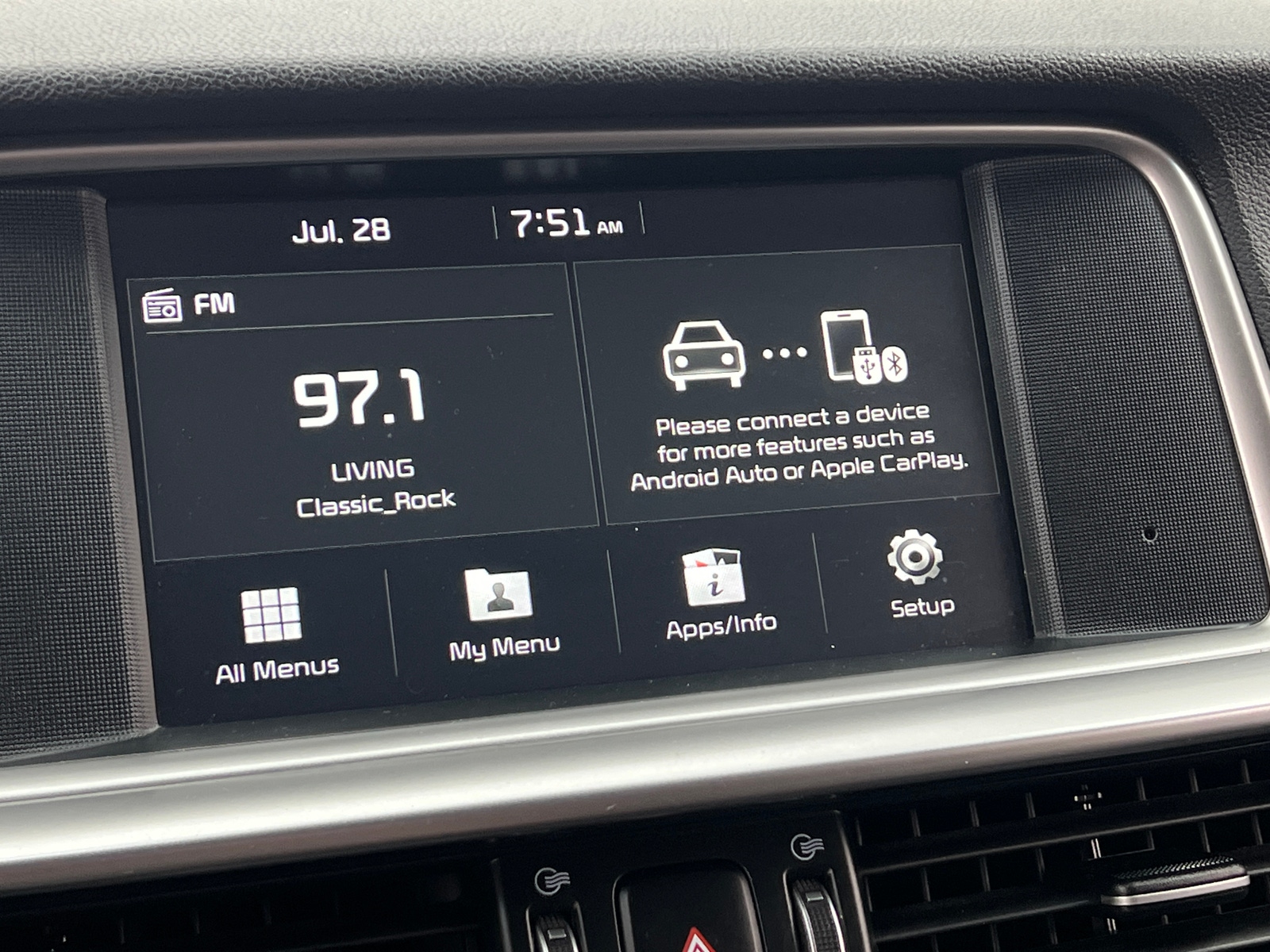 Thumbnail: 2020 Kia Optima - 3