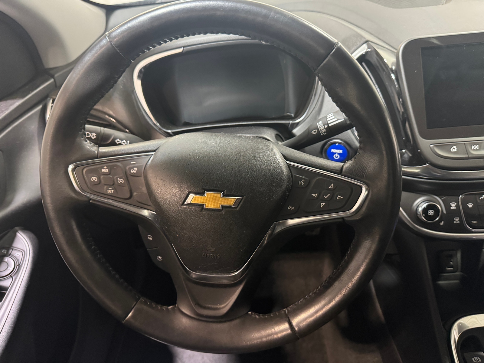 Thumbnail: 2018 Chevrolet Volt - 4