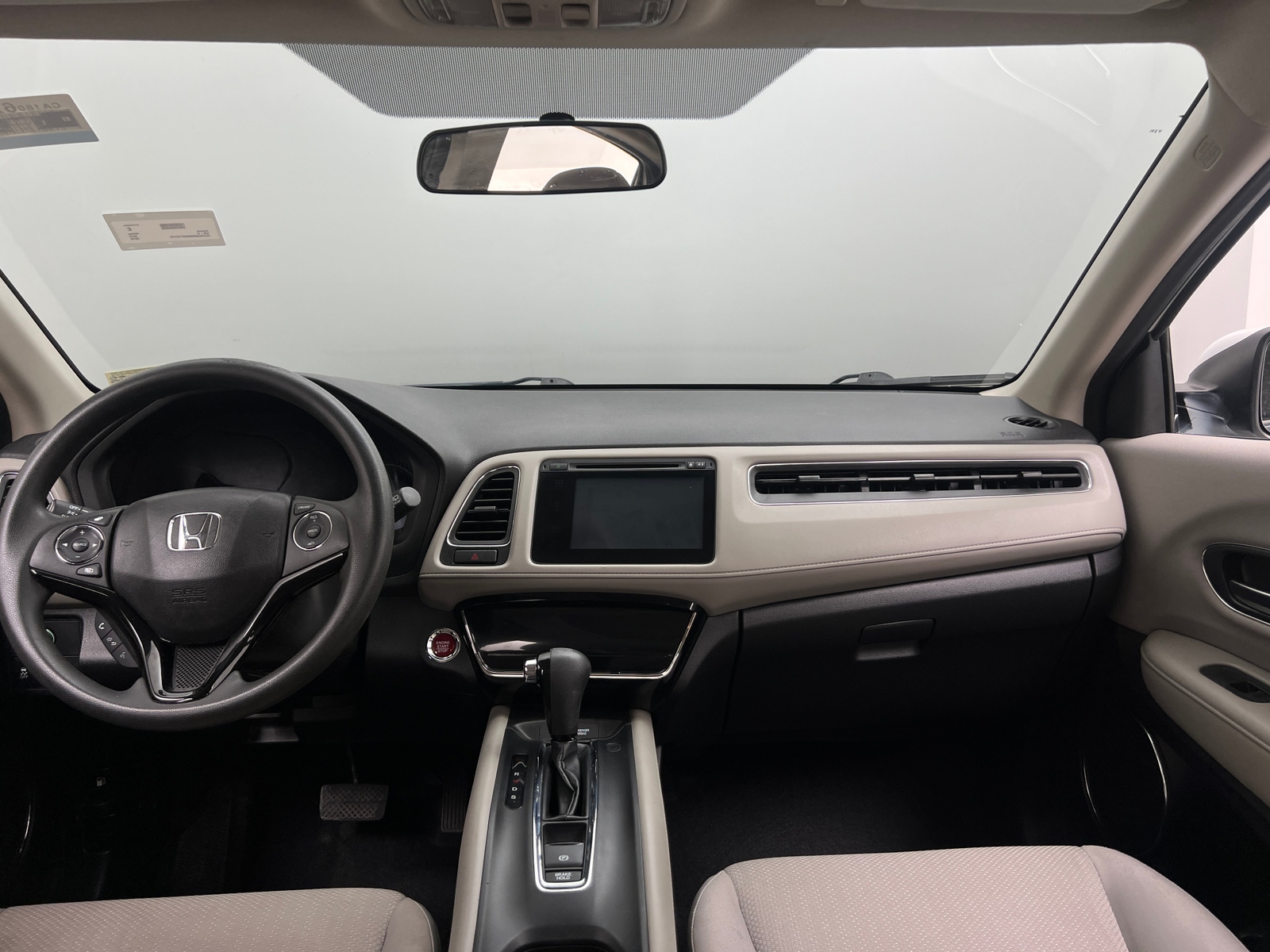 Thumbnail: 2016 Honda HR-V - 3