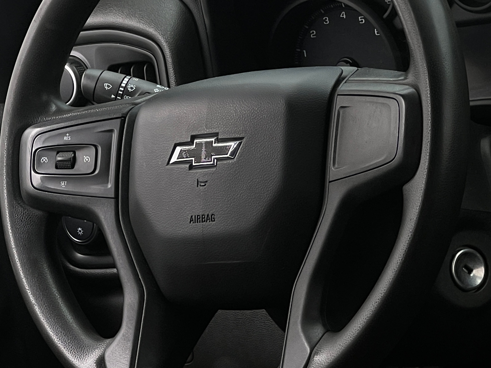 Thumbnail: 2022 Chevrolet Silverado 1500 - 5
