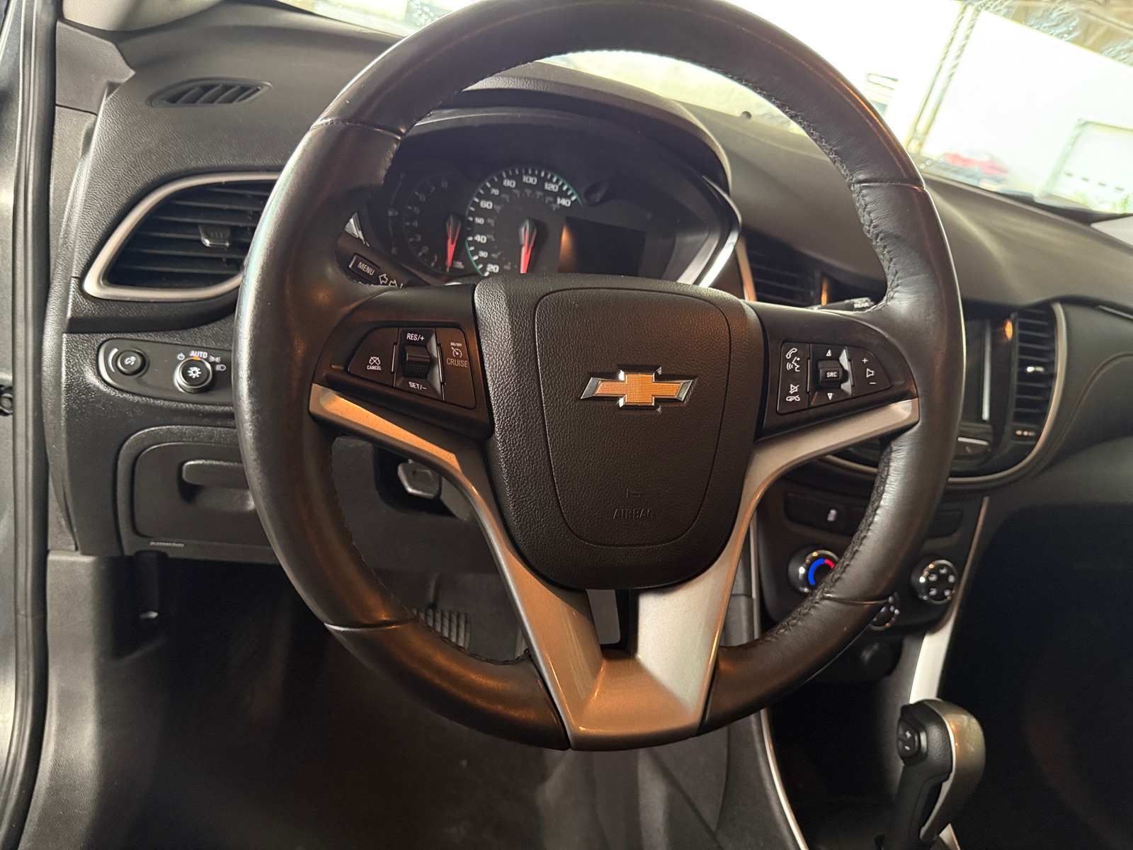 Thumbnail: 2018 Chevrolet Trax - 5