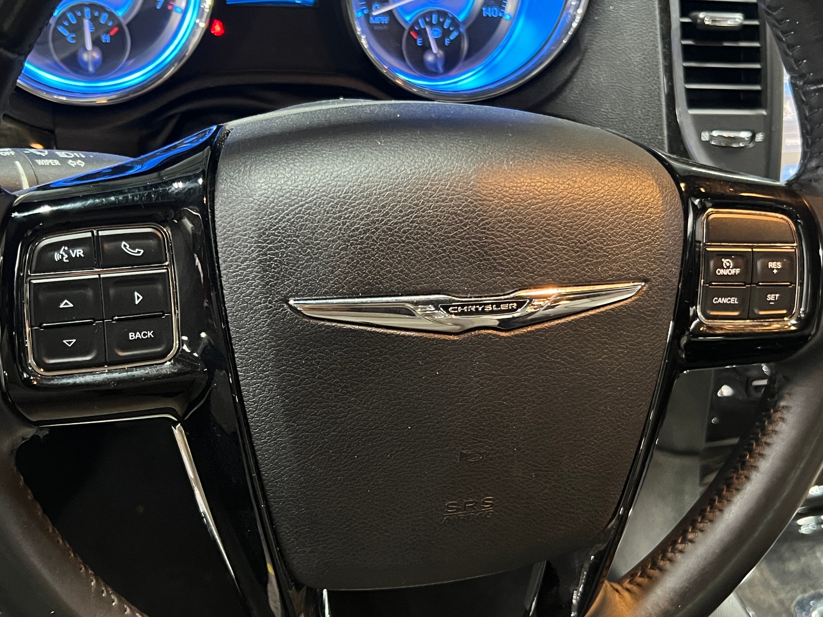 Thumbnail: 2013 Chrysler 300 - 4