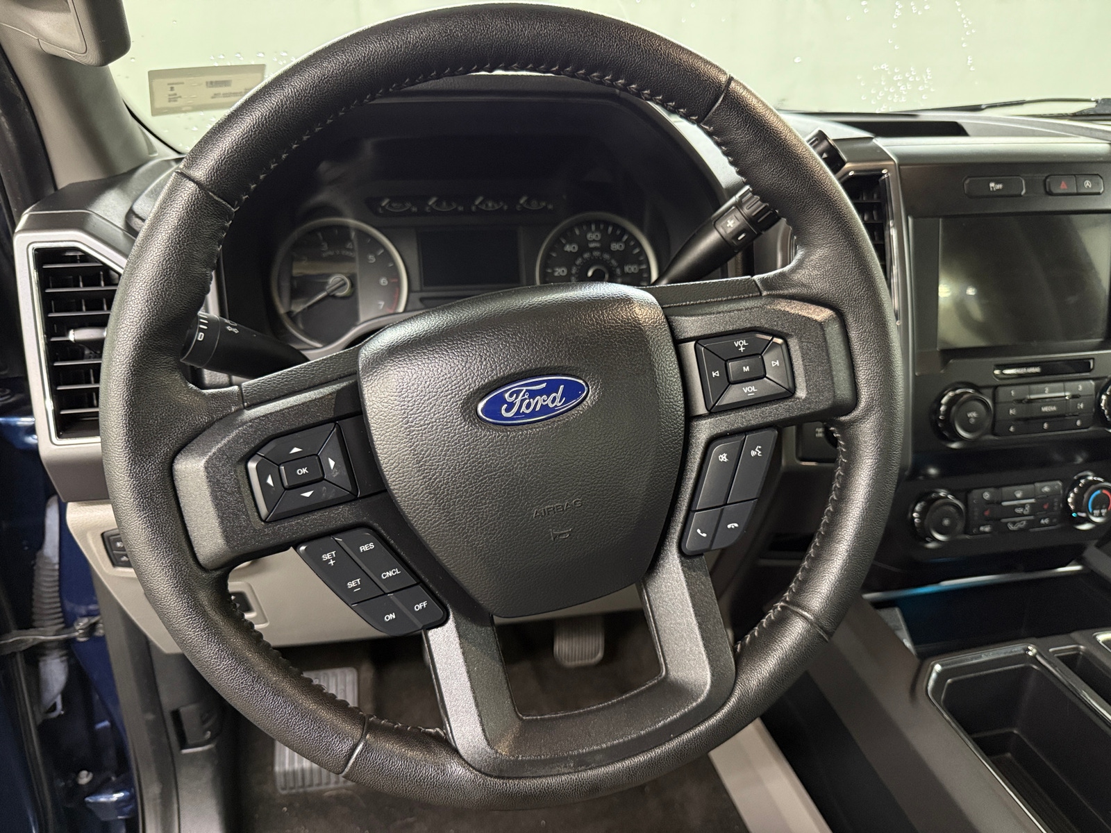 Thumbnail: 2019 Ford Econoline - 5